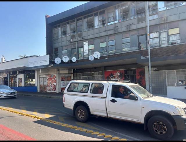 70M² RETAIL TO LET IN ORANGE GROVE